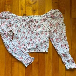 American Eagle Long Sleeved White and Pink Floral Crop Top- M